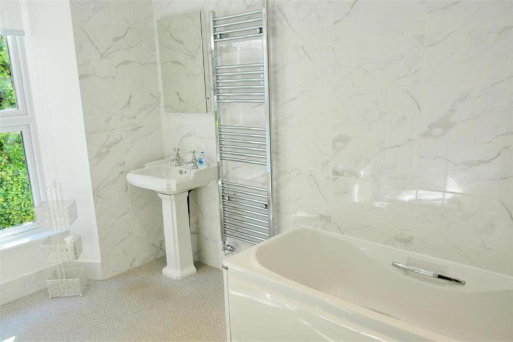 מוואגיסי Fabulous 2 Bed Cottage - Outstanding Sea Views מראה חיצוני תמונה
