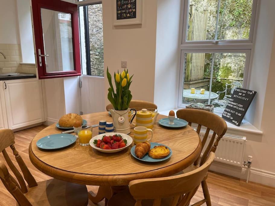 מוואגיסי Fabulous 2 Bed Cottage - Outstanding Sea Views מראה חיצוני תמונה